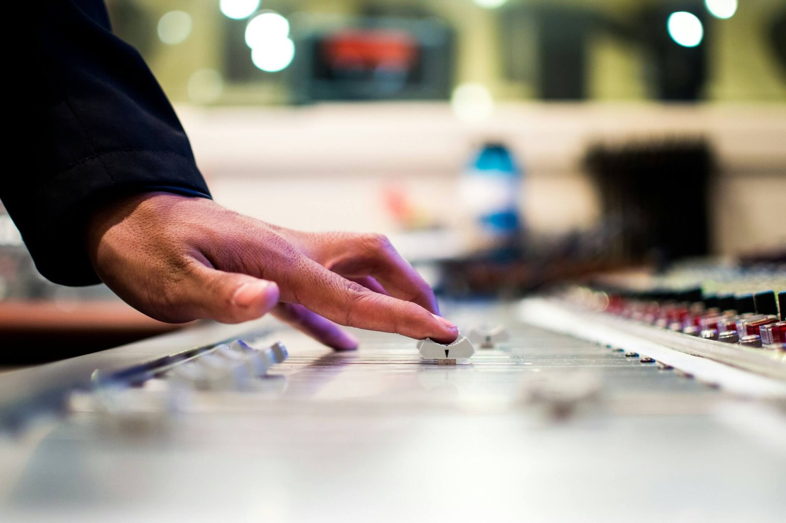Harnessing Technology: Essential Tips for Musicians to Enhance Composition Skills Harnessing Technology: Essential Tips for Musicians to Enhance Composition Skills